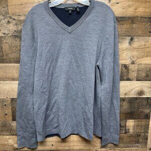 Theory Men's V-Neck Sweater Size Large